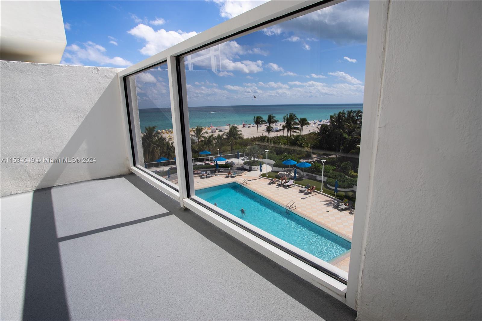 100 Lincoln Rd 642, Miami Beach, Florida 33139, 1 Bedroom Bedrooms, ,1 BathroomBathrooms,Residentiallease,For Rent,100 Lincoln Rd 642,A11534049