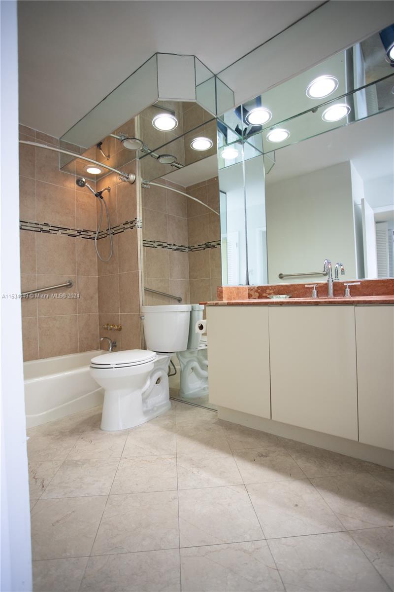 100 Lincoln Rd 642, Miami Beach, Florida 33139, 1 Bedroom Bedrooms, ,1 BathroomBathrooms,Residentiallease,For Rent,100 Lincoln Rd 642,A11534049