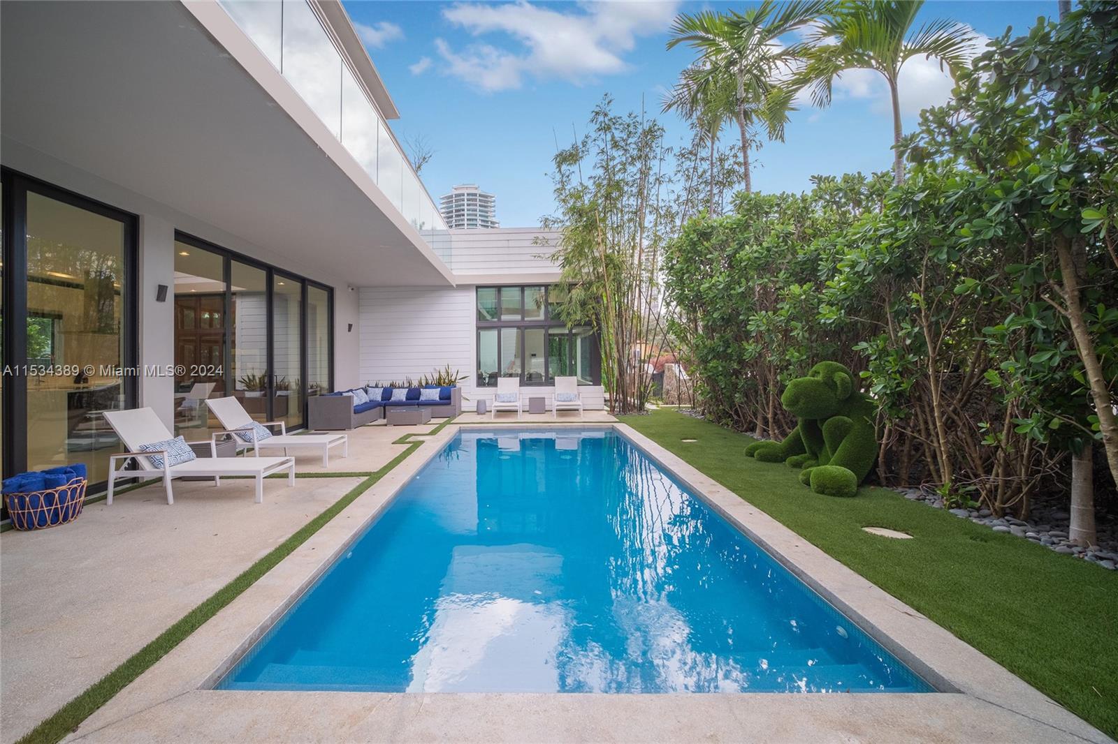 2140 Miami Ave, Miami, FL, 33129 United States, 5 Bedrooms Bedrooms, ,6 BathroomsBathrooms,Residential,For Sale,Miami Ave,A11534389