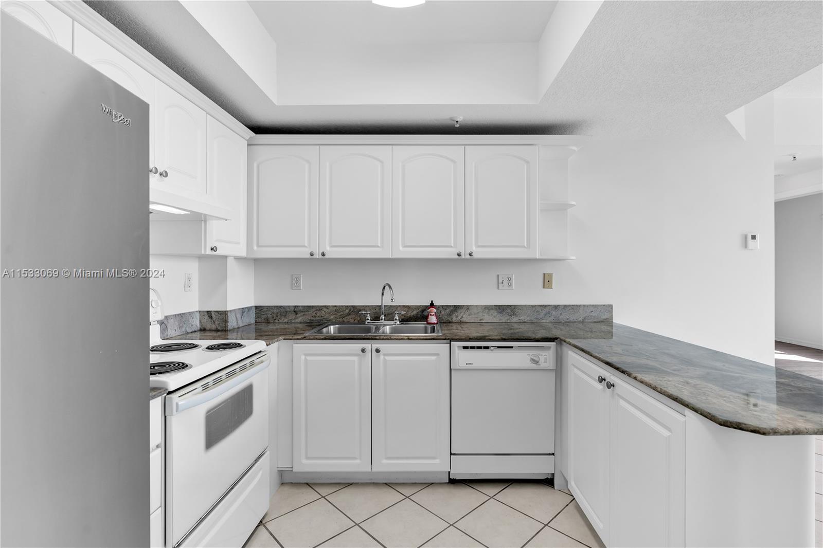 3500 Coral Way 1213, Miami, Florida 33145, 2 Bedrooms Bedrooms, ,2 BathroomsBathrooms,Residential,For Sale,3500 Coral Way 1213,A11533069