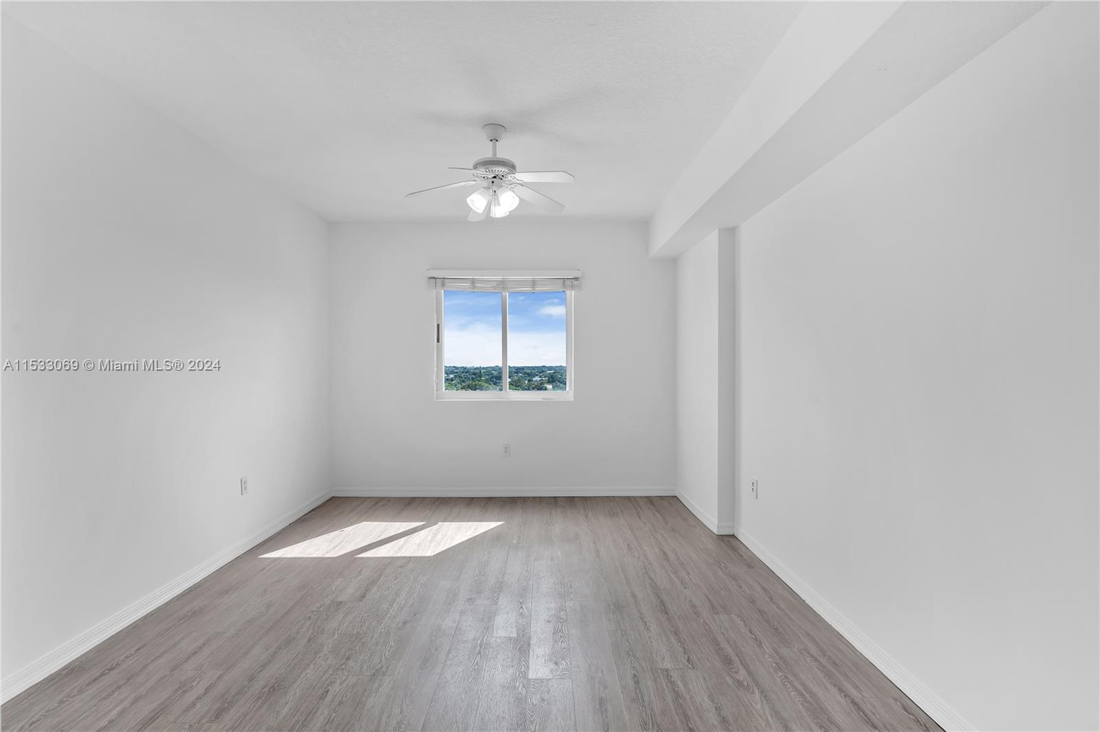 Second bedroom closet.