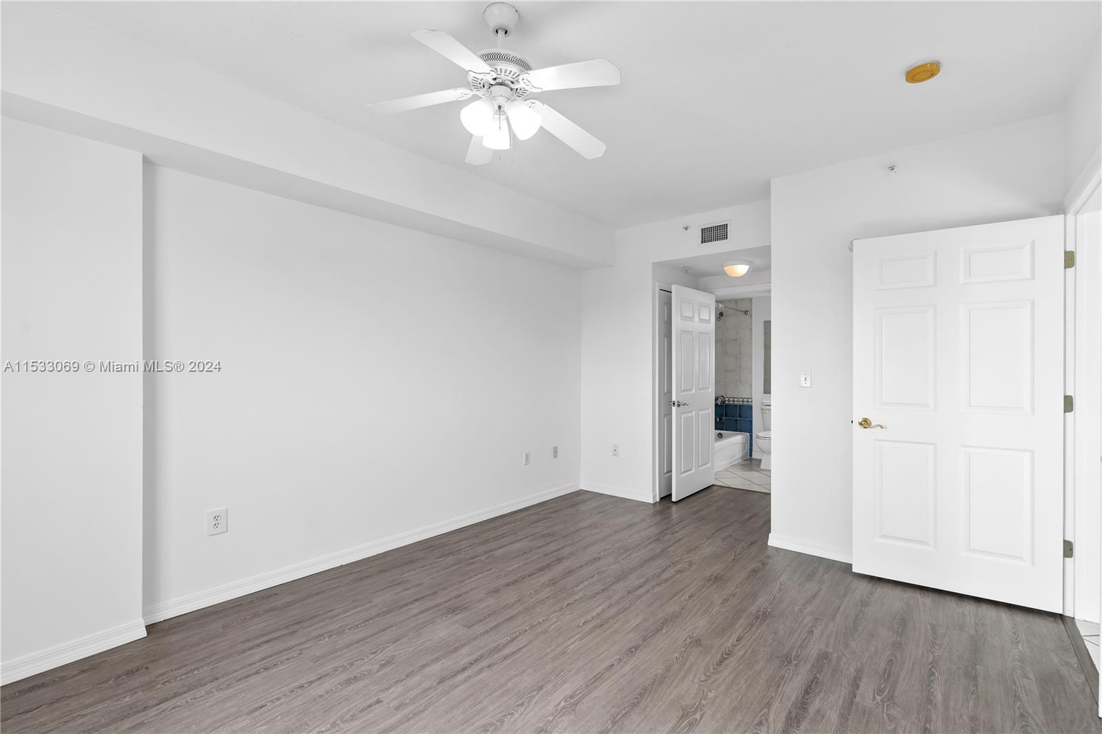 3500 Coral Way 1213, Miami, Florida 33145, 2 Bedrooms Bedrooms, ,2 BathroomsBathrooms,Residential,For Sale,3500 Coral Way 1213,A11533069