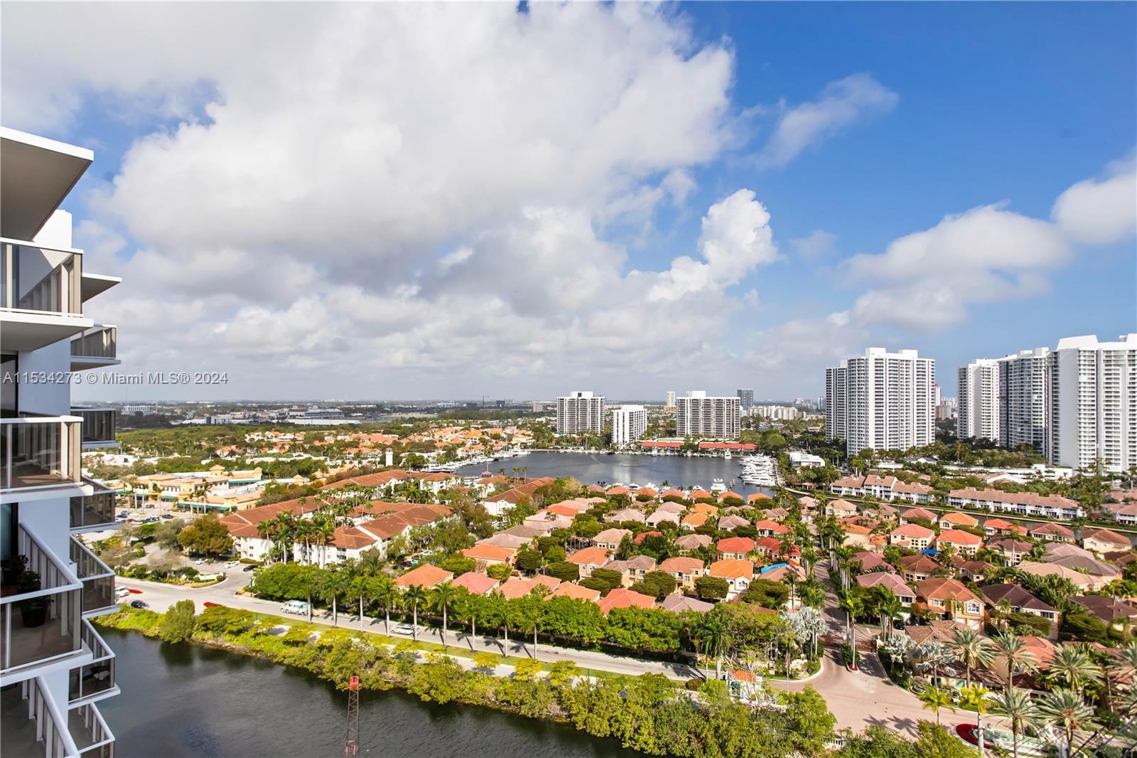 3701 N Country Club Dr 2203, Aventura, Florida 33180, 2 Bedrooms Bedrooms, ,2 BathroomsBathrooms,Residential,For Sale,3701 N Country Club Dr 2203,A11534273