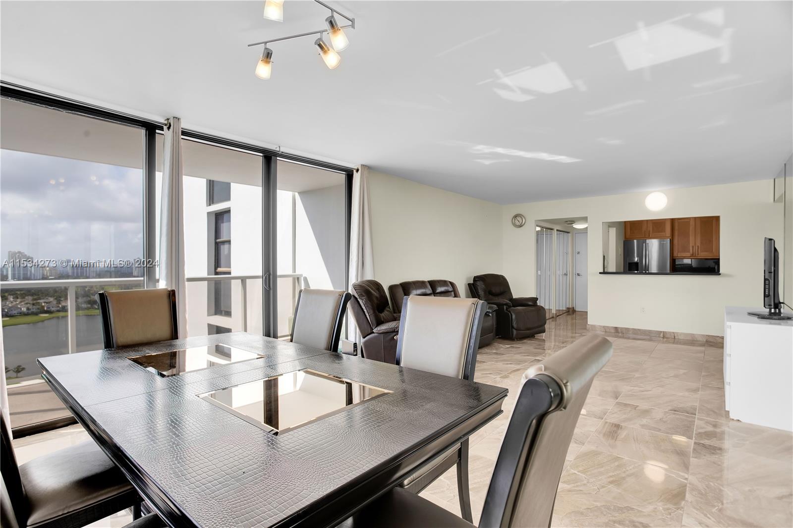 3701 N Country Club Dr 2203, Aventura, Florida 33180, 2 Bedrooms Bedrooms, ,2 BathroomsBathrooms,Residential,For Sale,3701 N Country Club Dr 2203,A11534273