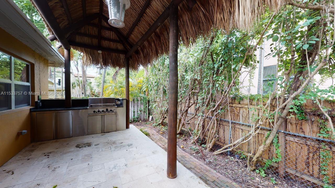 3319 Alton Rd, Miami Beach, Florida 33140, 3 Bedrooms Bedrooms, ,2 BathroomsBathrooms,Residentiallease,For Rent,3319 Alton Rd,A11533757