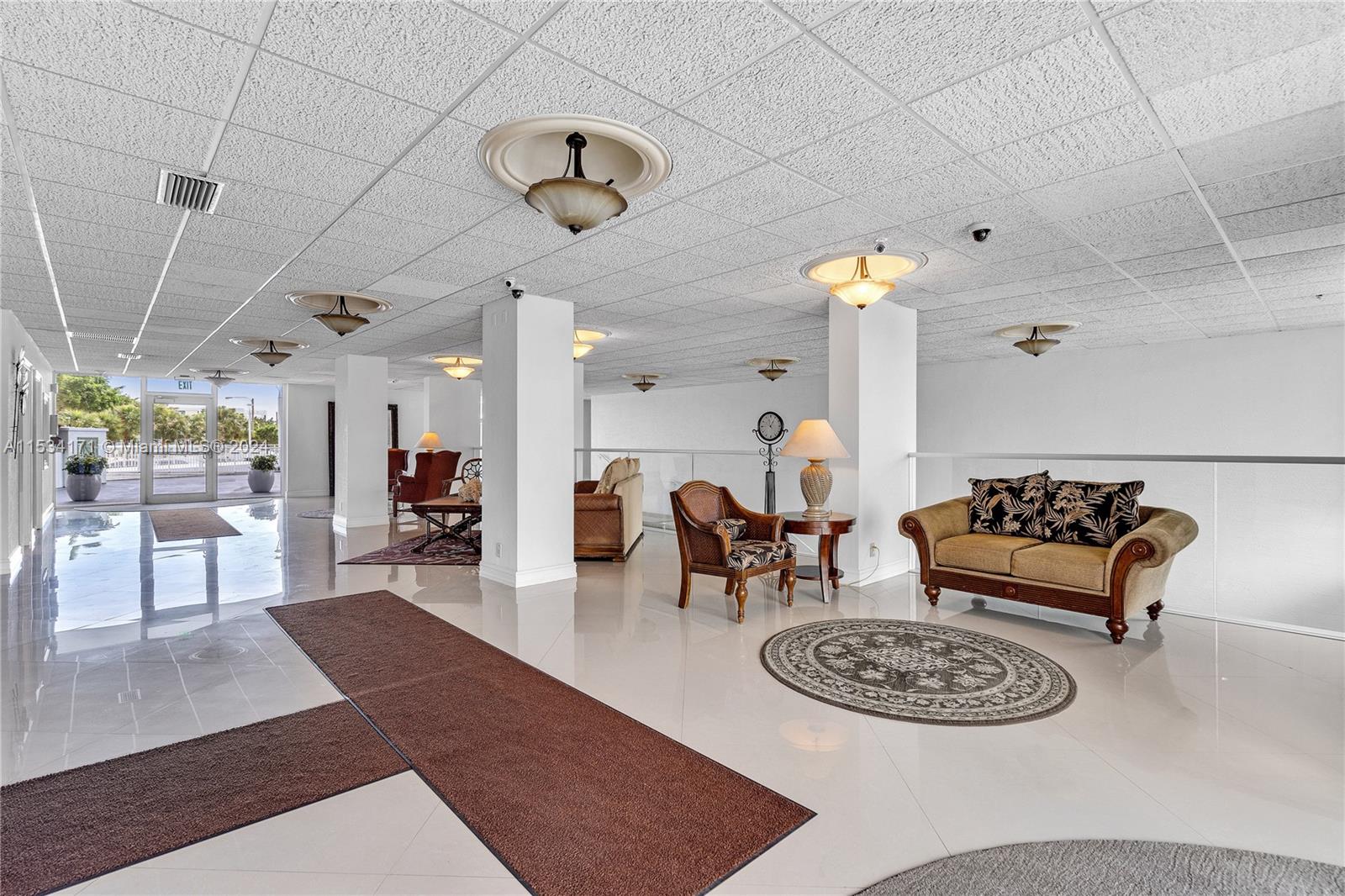 2715 Ocean Blvd, Fort Lauderdale, FL, 33308 United States, 2 Bedrooms Bedrooms, ,2 BathroomsBathrooms,Residential,For Sale,Ocean Blvd,A11534171