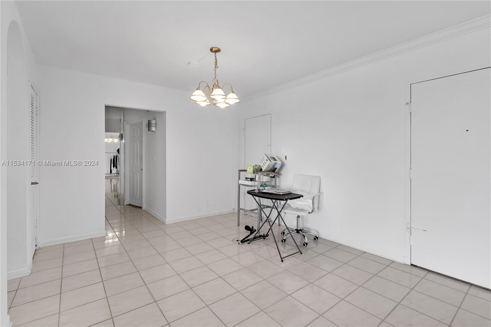 2715 Ocean Blvd, Fort Lauderdale, FL, 33308 United States, 2 Bedrooms Bedrooms, ,2 BathroomsBathrooms,Residential,For Sale,Ocean Blvd,A11534171