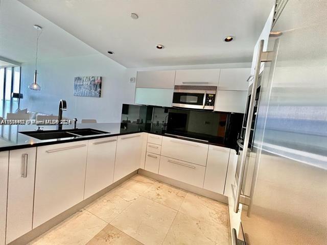 17121 Collins Ave 2203, Sunny Isles Beach, Florida 33160, 1 Bedroom Bedrooms, ,1 BathroomBathrooms,Residentiallease,For Rent,17121 Collins Ave 2203,A11534462