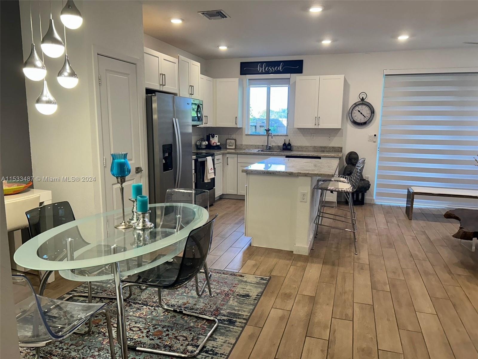 1002 SE 23rd Ave 1002, Homestead, Florida 33035, 4 Bedrooms Bedrooms, ,3 BathroomsBathrooms,Residential,For Sale,1002 SE 23rd Ave 1002,A11533487