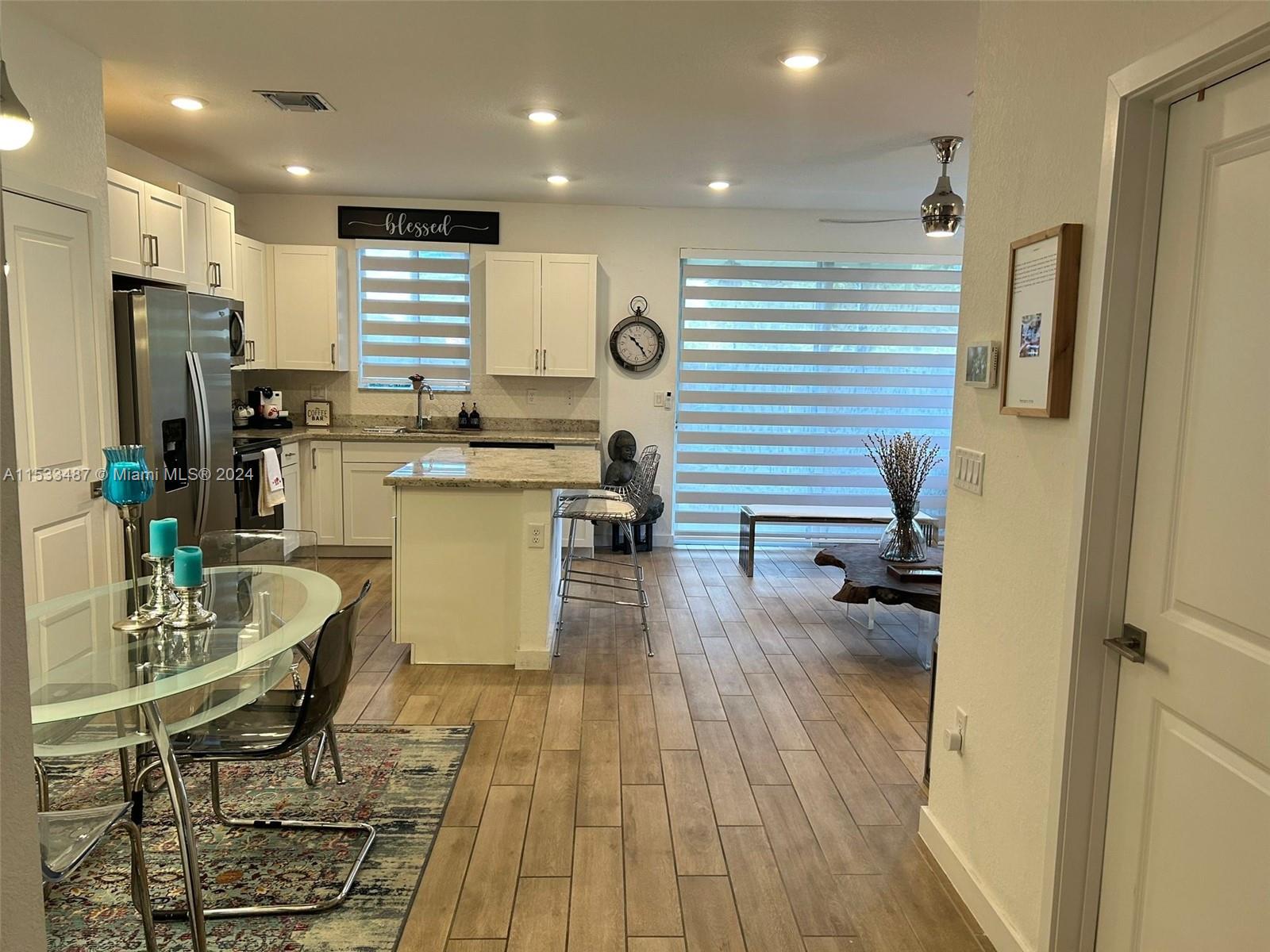 1002 SE 23rd Ave 1002, Homestead, Florida 33035, 4 Bedrooms Bedrooms, ,3 BathroomsBathrooms,Residential,For Sale,1002 SE 23rd Ave 1002,A11533487