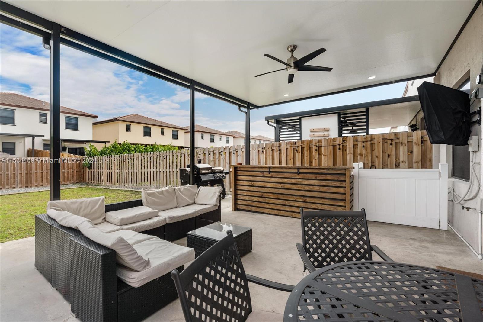 25217 SW 107th Ct, Homestead, Florida 33032, 3 Bedrooms Bedrooms, ,2 BathroomsBathrooms,Residential,For Sale,25217 SW 107th Ct,A11534469