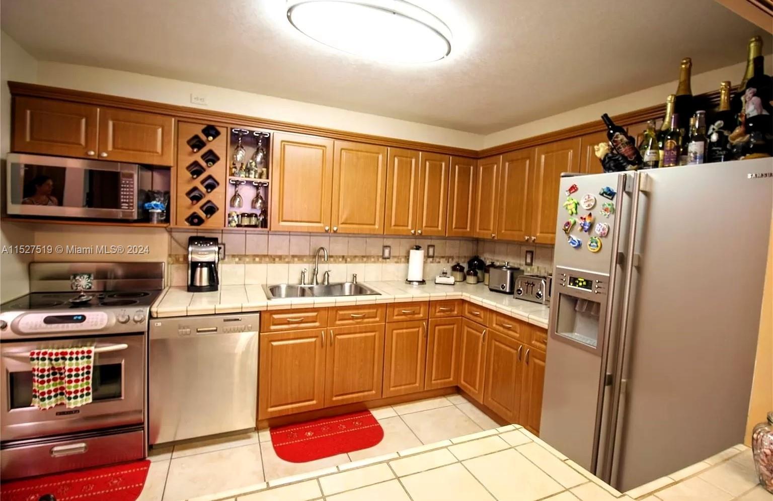 19269 NW 64th Ct 19269, Hialeah, Florida 33015, 2 Bedrooms Bedrooms, ,2 BathroomsBathrooms,Residential,For Sale,19269 NW 64th Ct 19269,A11527519