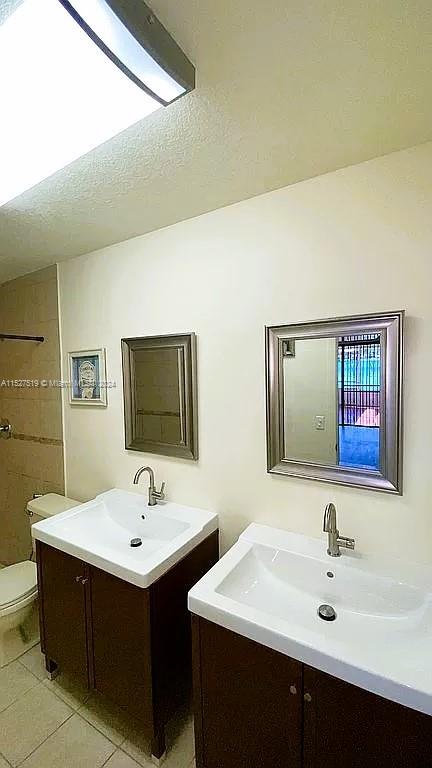 19269 NW 64th Ct 19269, Hialeah, Florida 33015, 2 Bedrooms Bedrooms, ,2 BathroomsBathrooms,Residential,For Sale,19269 NW 64th Ct 19269,A11527519