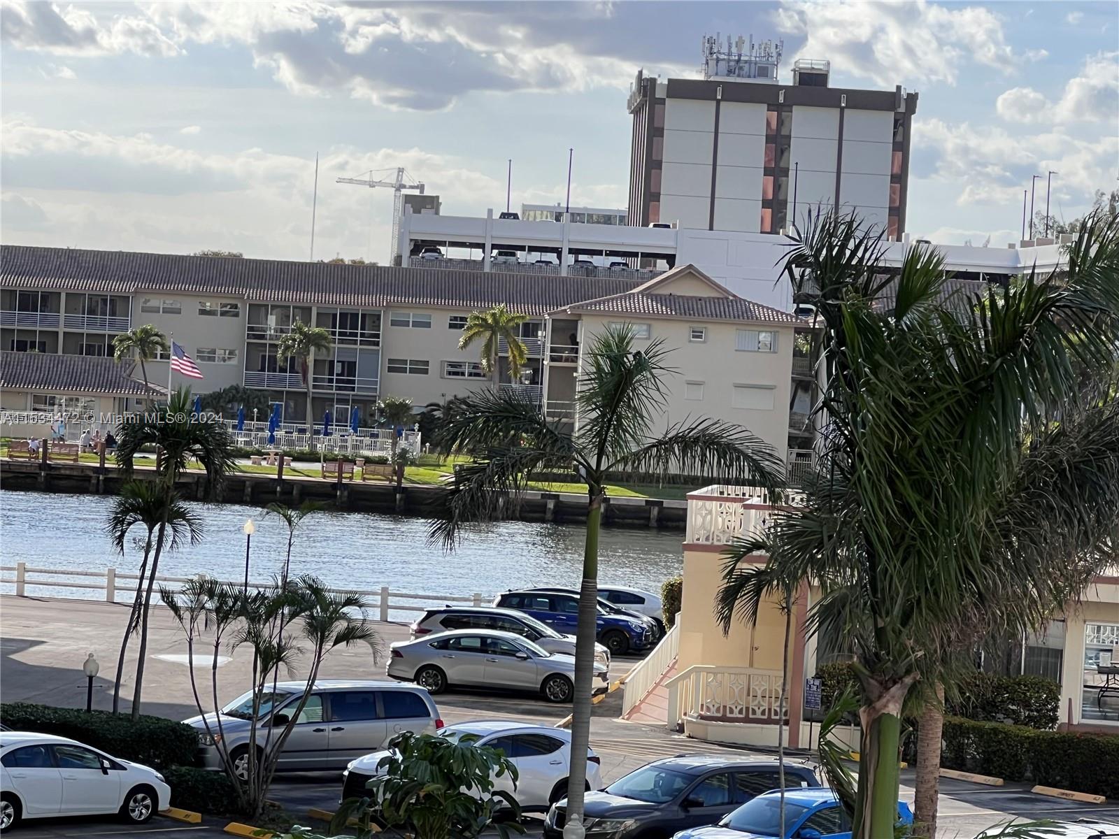 1825 S Ocean Dr 306, Hallandale Beach, Florida 33009, 1 Bedroom Bedrooms, ,1 BathroomBathrooms,Residential,For Sale,1825 S Ocean Dr 306,A11534472