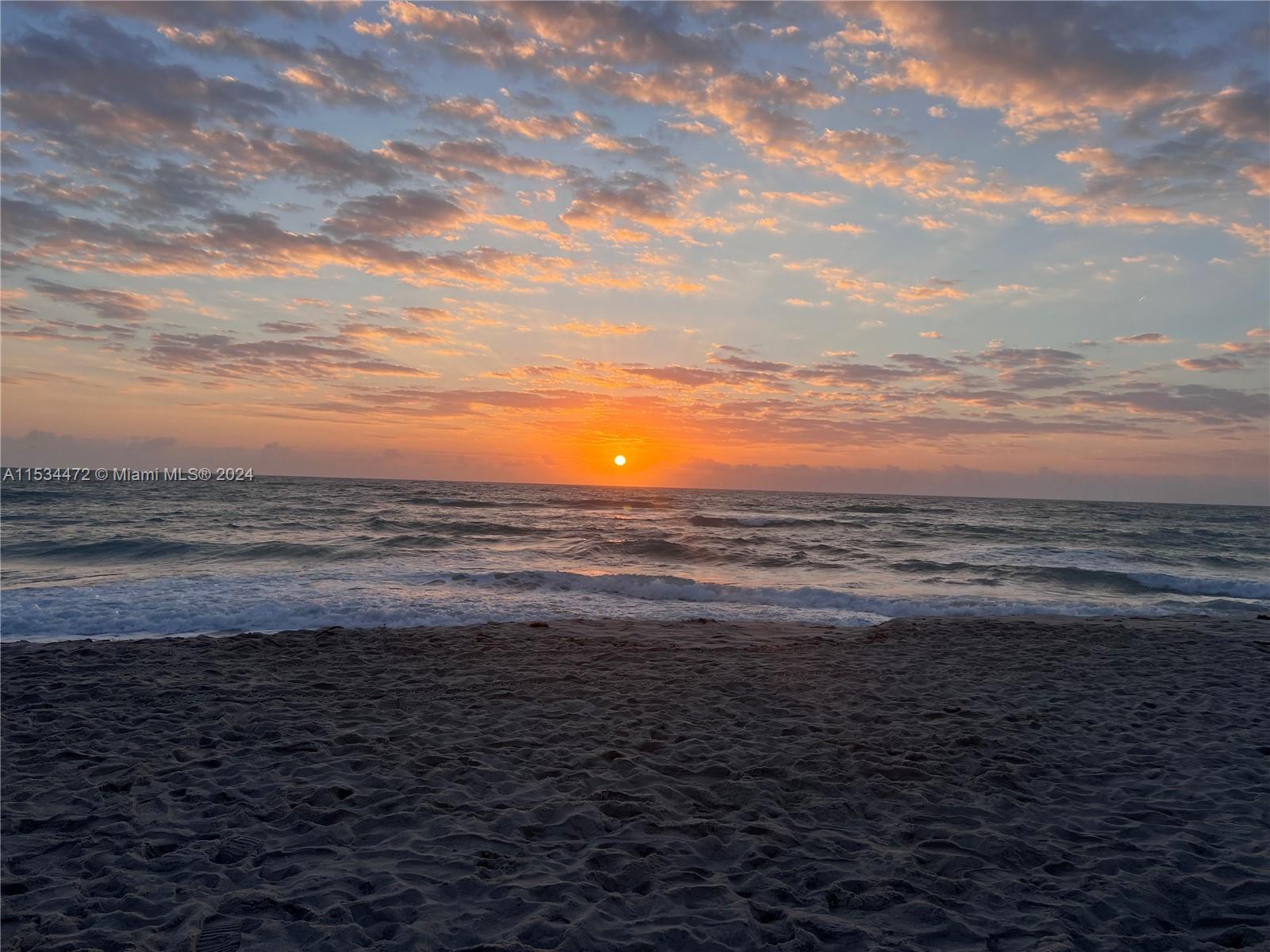 1825 S Ocean Dr 306, Hallandale Beach, Florida 33009, 1 Bedroom Bedrooms, ,1 BathroomBathrooms,Residential,For Sale,1825 S Ocean Dr 306,A11534472