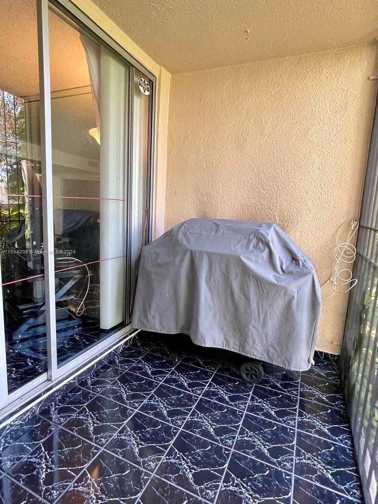 1001 Three Islands Blvd 32, Hallandale Beach, Florida 33009, 2 Bedrooms Bedrooms, ,2 BathroomsBathrooms,Residentiallease,For Rent,1001 Three Islands Blvd 32,A11534208