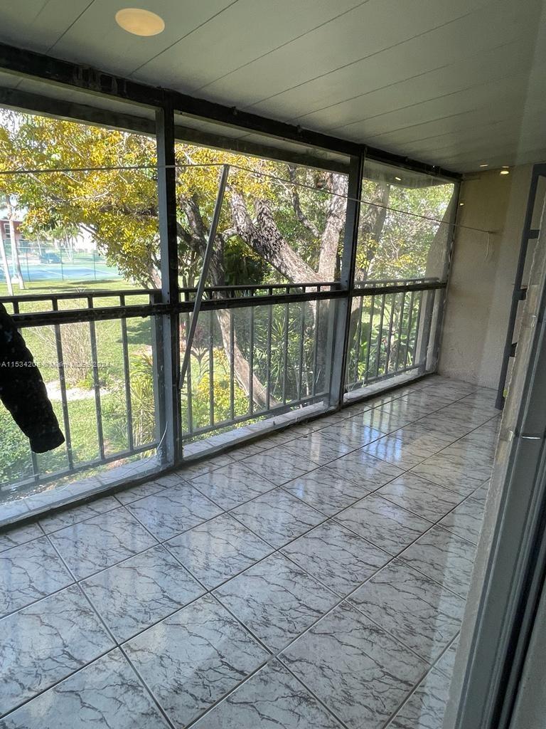 1001 Three Islands Blvd 32, Hallandale Beach, Florida 33009, 2 Bedrooms Bedrooms, ,2 BathroomsBathrooms,Residentiallease,For Rent,1001 Three Islands Blvd 32,A11534208