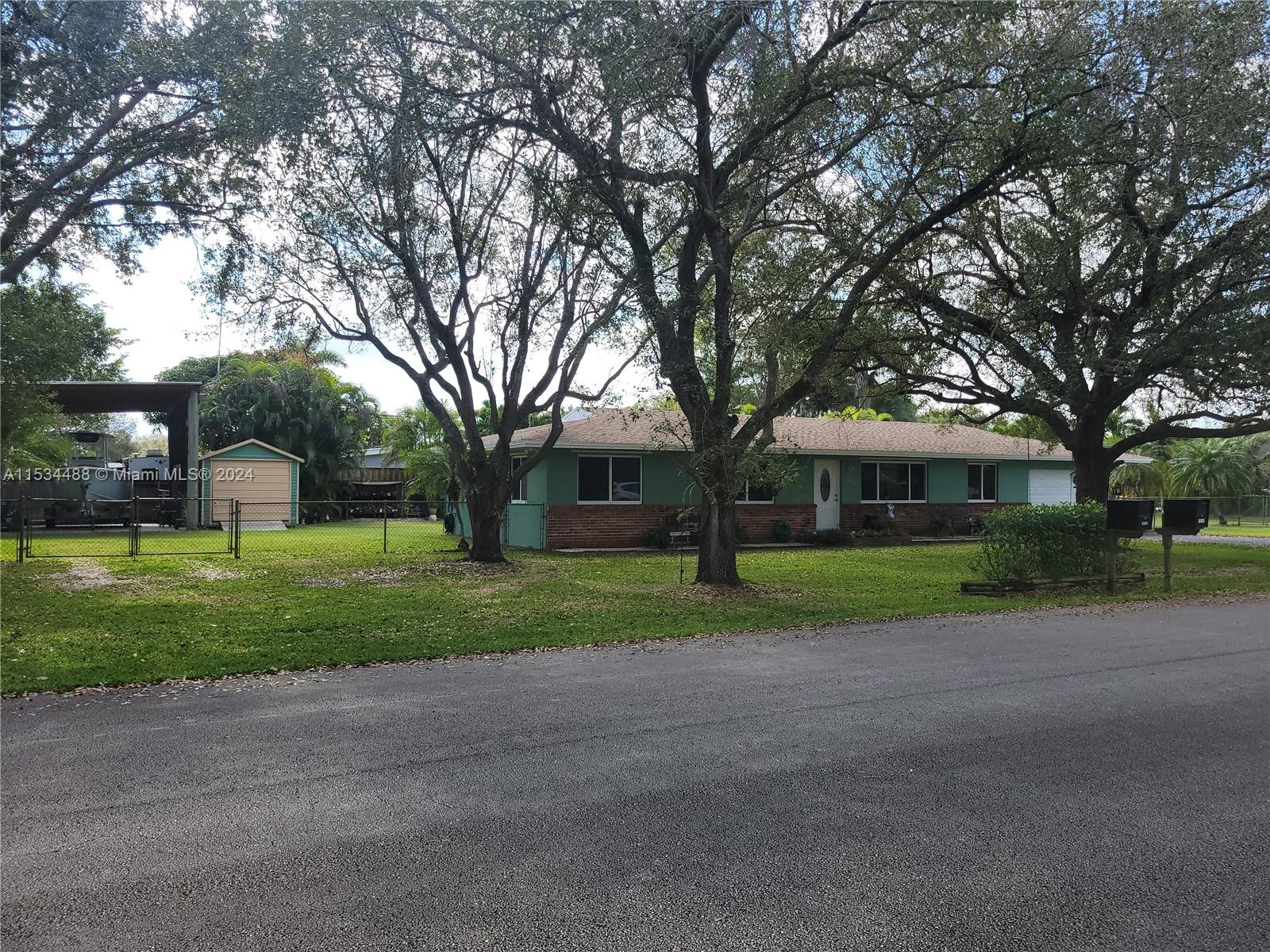 Undisclosed For Sale A11534488, FL