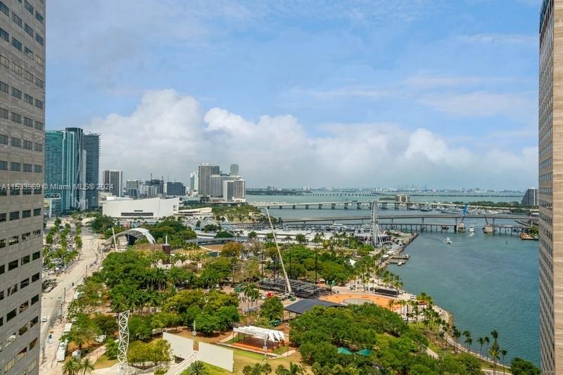 325 S Biscayne Blvd 2518, Miami, Florida 33131, 1 Bedroom Bedrooms, ,1 BathroomBathrooms,Residential,For Sale,325 S Biscayne Blvd 2518,A11533969