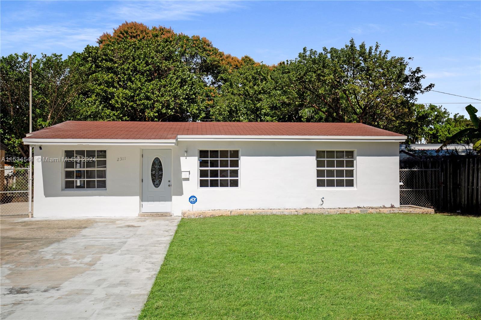 2311 Fletcher St, Hollywood, Florida 33020, 4 Bedrooms Bedrooms, ,2 BathroomsBathrooms,Residential,For Sale,2311 Fletcher St,A11534541