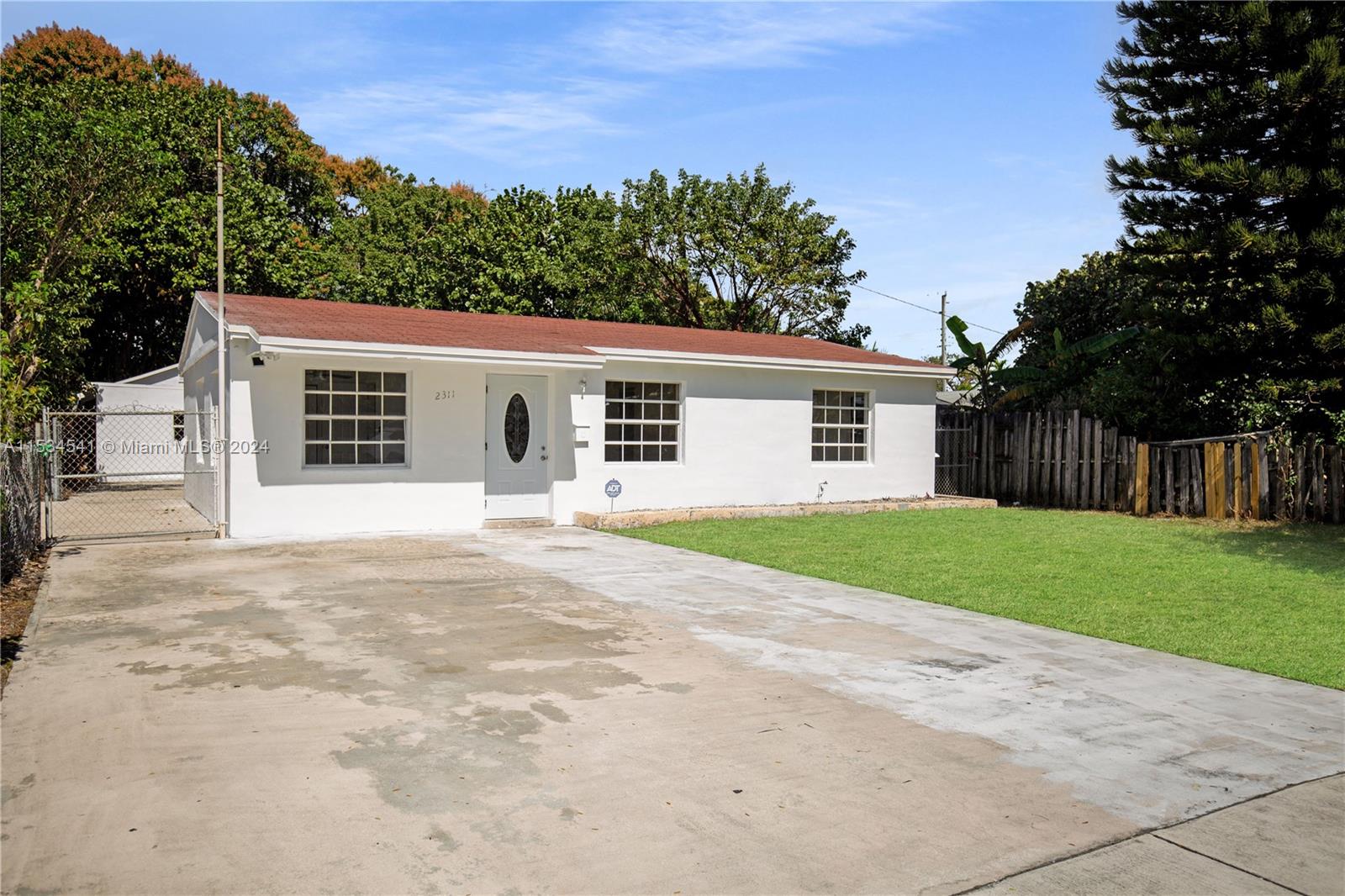 2311 Fletcher St, Hollywood, Florida 33020, 4 Bedrooms Bedrooms, ,2 BathroomsBathrooms,Residential,For Sale,2311 Fletcher St,A11534541