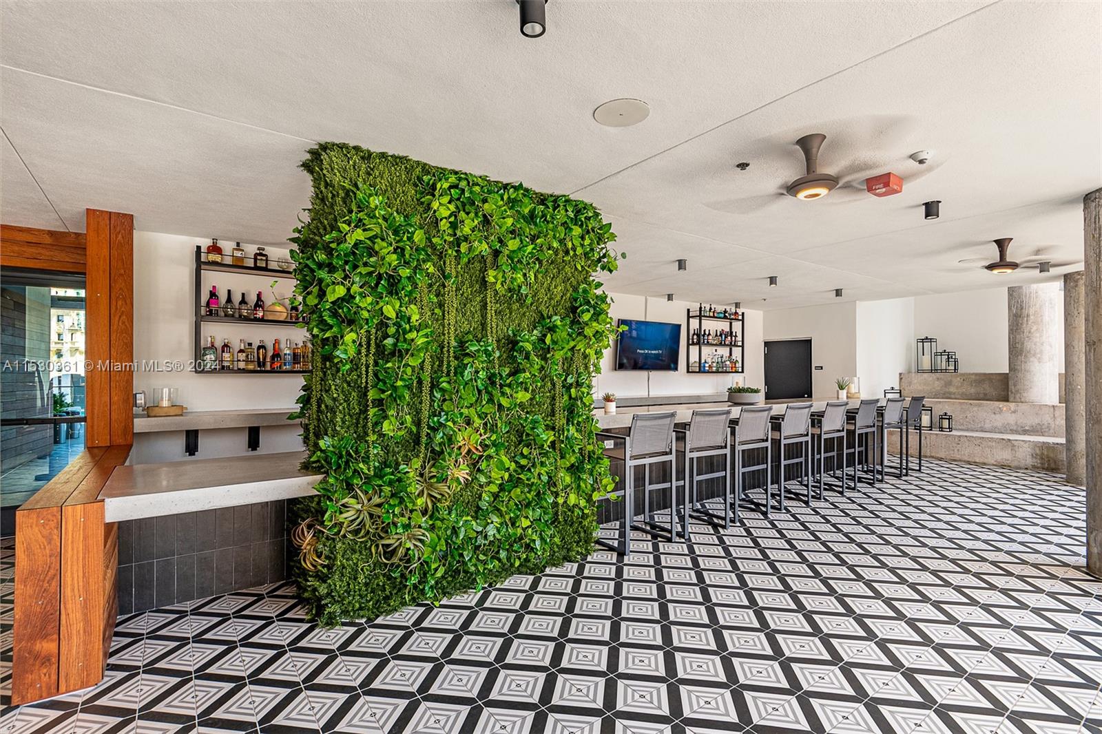 Breakfast Bar common areas