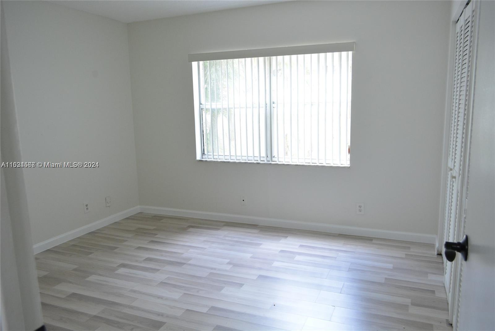 17901 NW 68th Ave S101, Hialeah, Florida 33015, 2 Bedrooms Bedrooms, ,2 BathroomsBathrooms,Residential,For Sale,17901 NW 68th Ave S101,A11534567