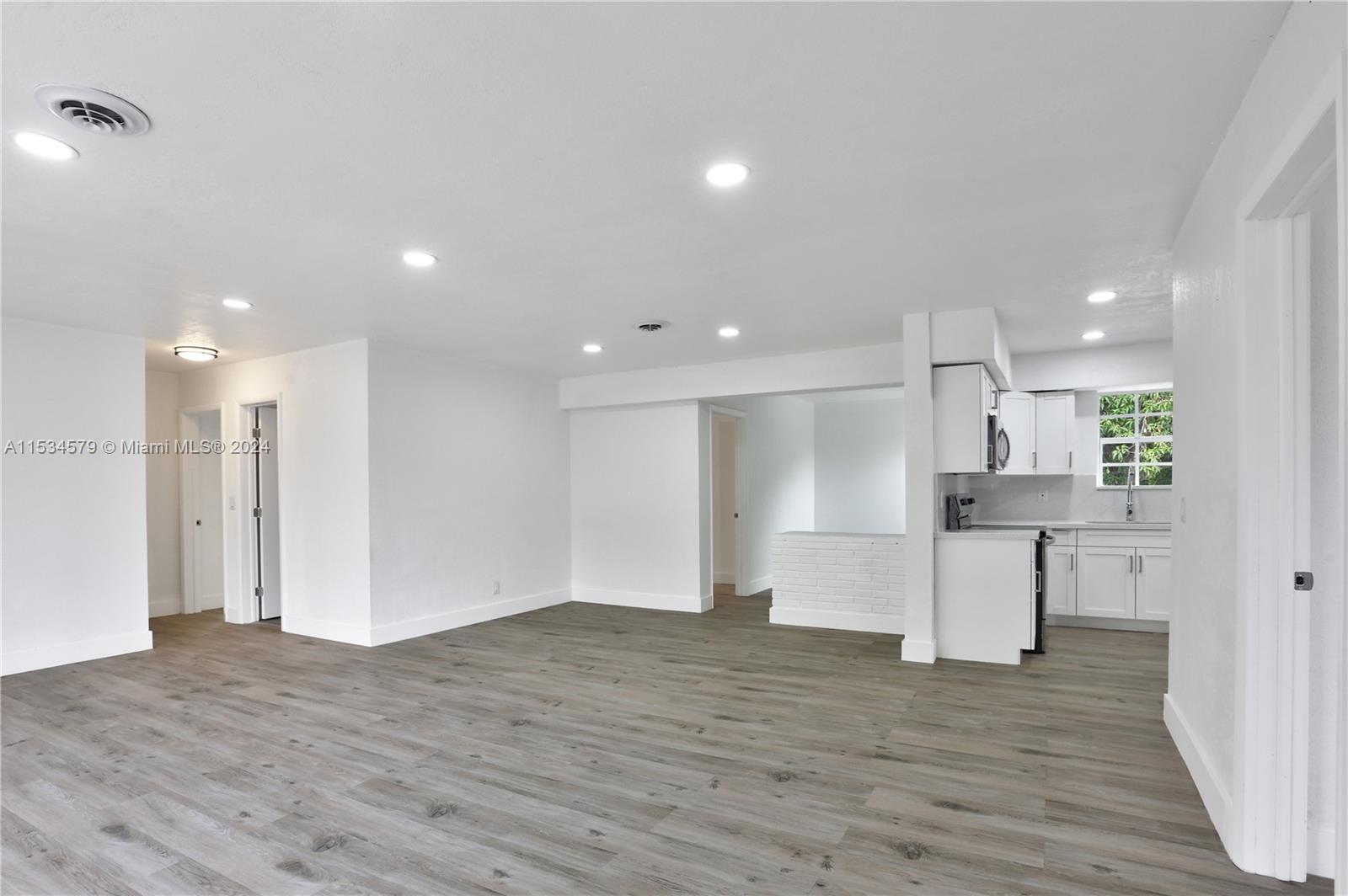 311 31st Ave, Fort Lauderdale, FL, 33312 United States, 4 Bedrooms Bedrooms, ,2 BathroomsBathrooms,Residential,For Sale,31st Ave,A11534579