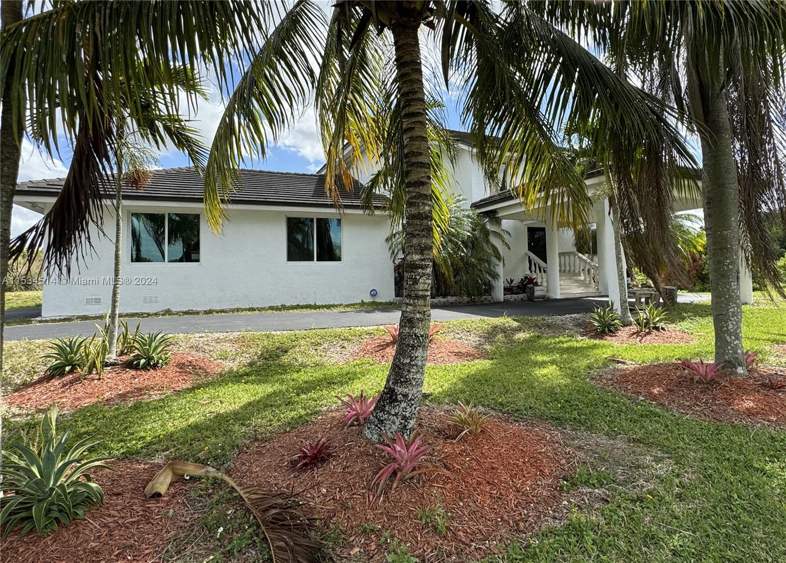 20520 SW 190th St, Miami, Florida 33187, 4 Bedrooms Bedrooms, ,3 BathroomsBathrooms,Residential,For Sale,20520 SW 190th St,A11534514