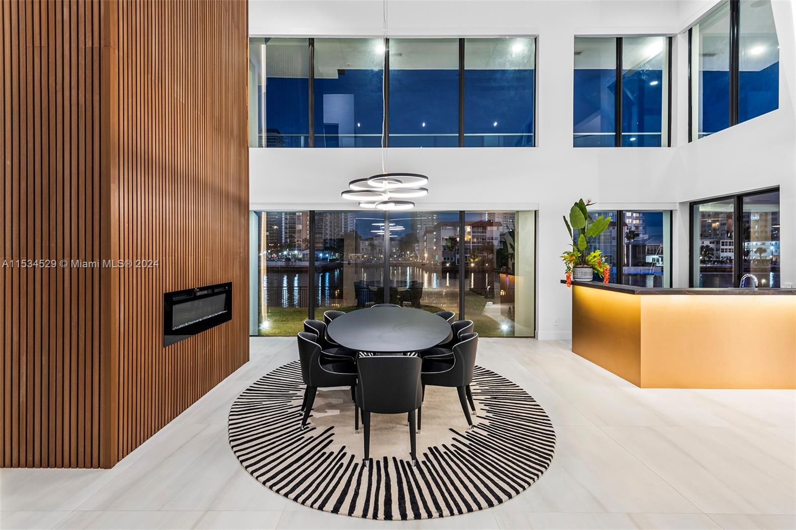 607 Palm Dr, Hallandale Beach, FL, 33009 United States, 5 Bedrooms Bedrooms, ,6 BathroomsBathrooms,Residential,For Sale,Palm Dr,A11534529