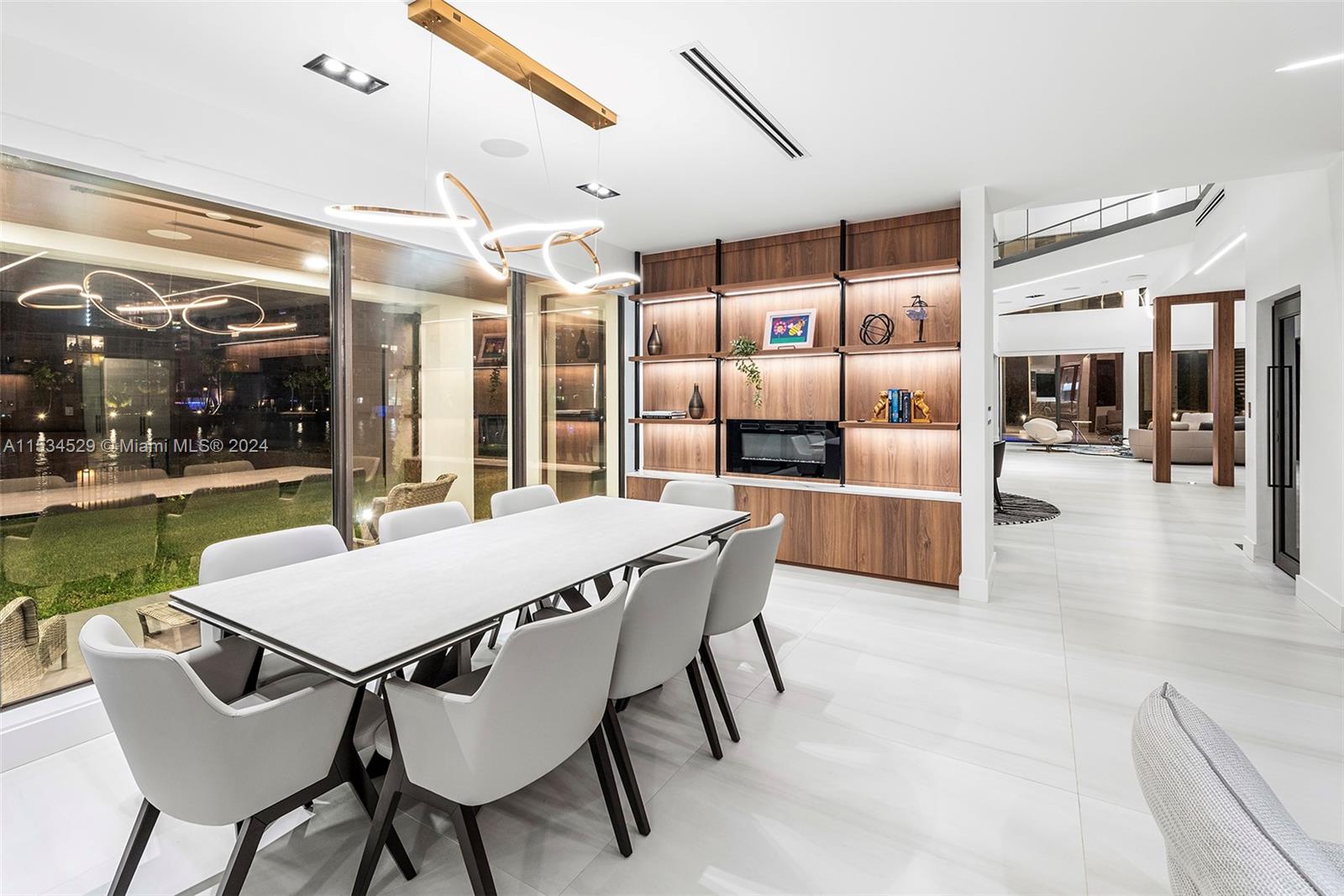 607 Palm Dr, Hallandale Beach, Florida 33009, 5 Bedrooms Bedrooms, ,6 BathroomsBathrooms,Residential,For Sale,607 Palm Dr,A11534529