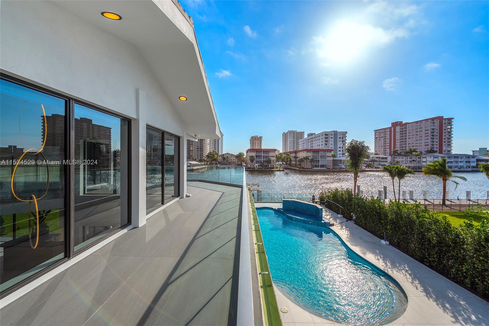 607 Palm Dr, Hallandale Beach, Florida 33009, 5 Bedrooms Bedrooms, ,6 BathroomsBathrooms,Residential,For Sale,607 Palm Dr,A11534529