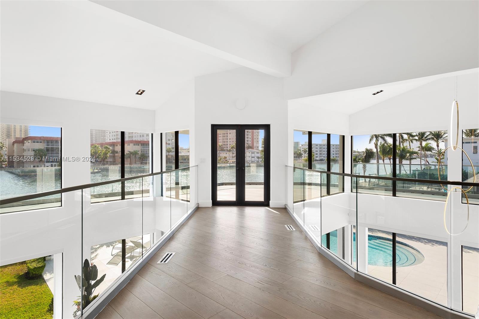 607 Palm Dr, Hallandale Beach, Florida 33009, 5 Bedrooms Bedrooms, ,6 BathroomsBathrooms,Residential,For Sale,607 Palm Dr,A11534529