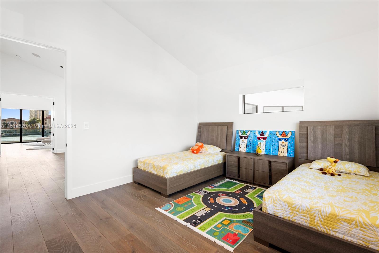 607 Palm Dr, Hallandale Beach, Florida 33009, 5 Bedrooms Bedrooms, ,6 BathroomsBathrooms,Residential,For Sale,607 Palm Dr,A11534529