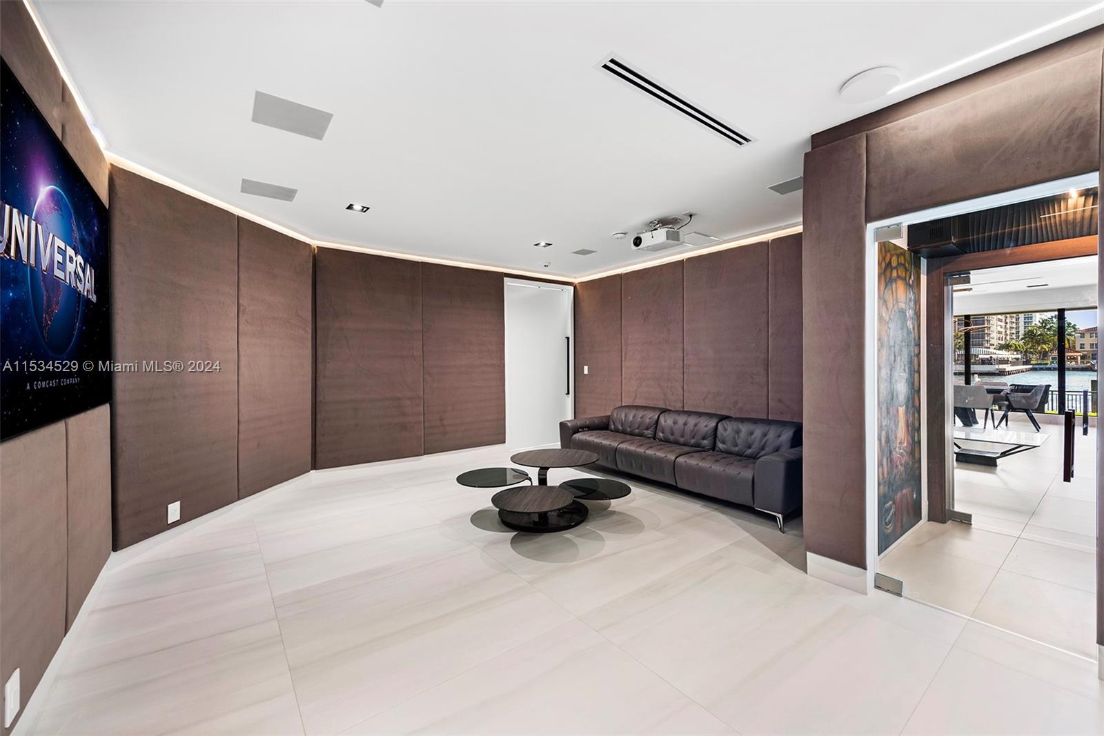 607 Palm Dr, Hallandale Beach, Florida 33009, 5 Bedrooms Bedrooms, ,6 BathroomsBathrooms,Residential,For Sale,607 Palm Dr,A11534529