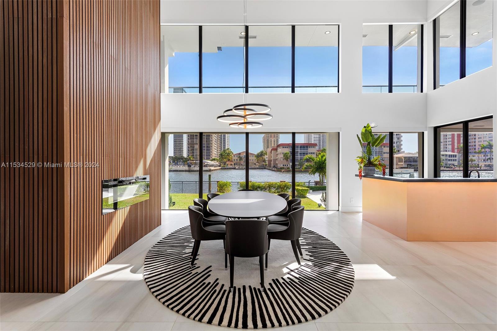 607 Palm Dr, Hallandale Beach, FL, 33009 United States, 5 Bedrooms Bedrooms, ,6 BathroomsBathrooms,Residential,For Sale,Palm Dr,A11534529