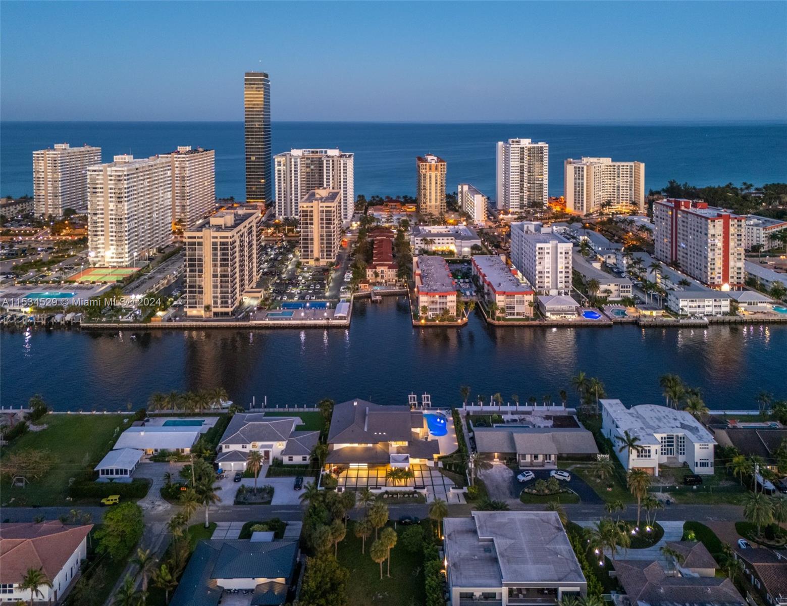 607 Palm Dr, Hallandale Beach, FL, 33009 United States, 5 Bedrooms Bedrooms, ,6 BathroomsBathrooms,Residential,For Sale,Palm Dr,A11534529