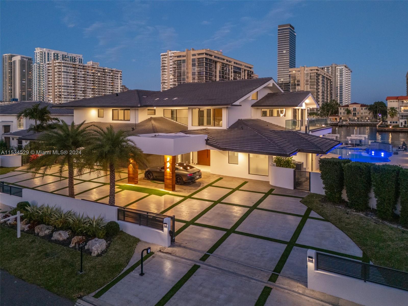 607 Palm Dr, Hallandale Beach, FL, 33009 United States, 5 Bedrooms Bedrooms, ,6 BathroomsBathrooms,Residential,For Sale,Palm Dr,A11534529