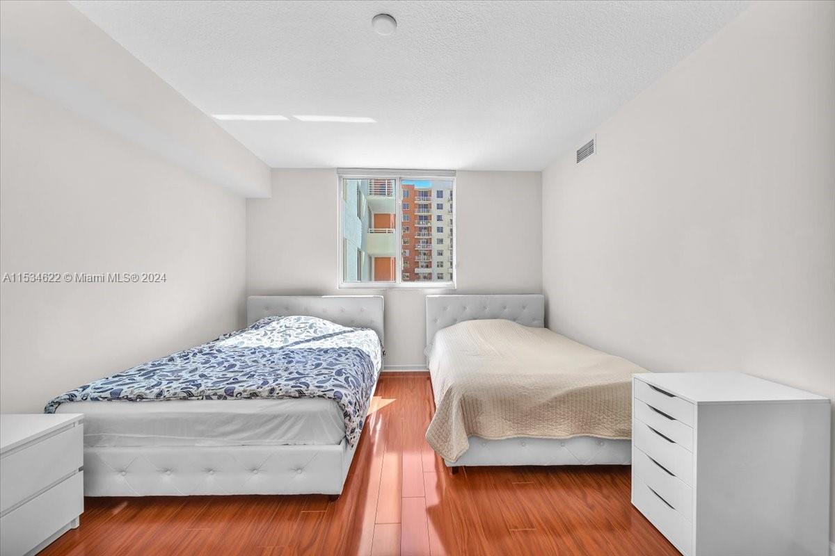 18800 29th Ave, Aventura, FL, 33180 United States, 1 Bedroom Bedrooms, ,1 BathroomBathrooms,Residential,For Sale,29th Ave,A11534622