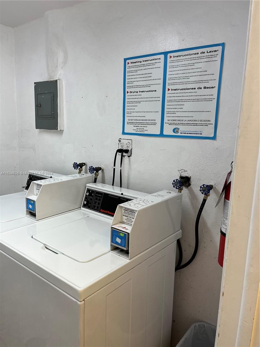 215 SE 3rd Ave 301B, Hallandale Beach, Florida 33009, 1 Bedroom Bedrooms, ,1 BathroomBathrooms,Residential,For Sale,215 SE 3rd Ave 301B,A11534626