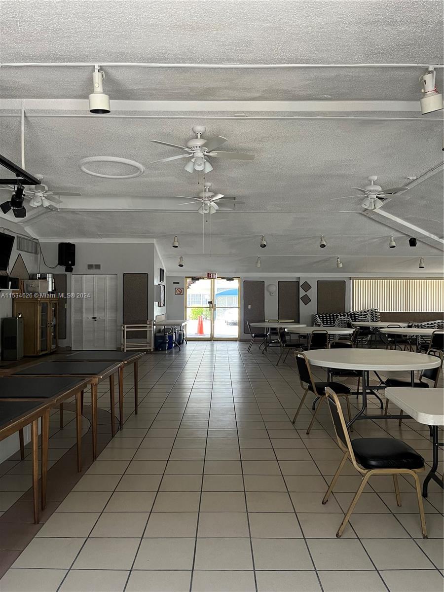 215 SE 3rd Ave 301B, Hallandale Beach, Florida 33009, 1 Bedroom Bedrooms, ,1 BathroomBathrooms,Residential,For Sale,215 SE 3rd Ave 301B,A11534626