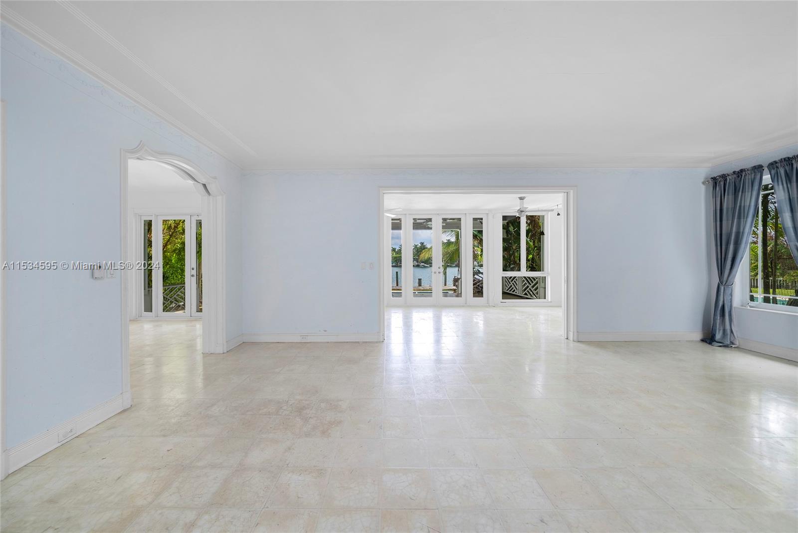 325 San Marino Dr, Miami Beach, FL, 33139 United States, 4 Bedrooms Bedrooms, ,3 BathroomsBathrooms,Residential,For Sale,San Marino Dr,A11534595