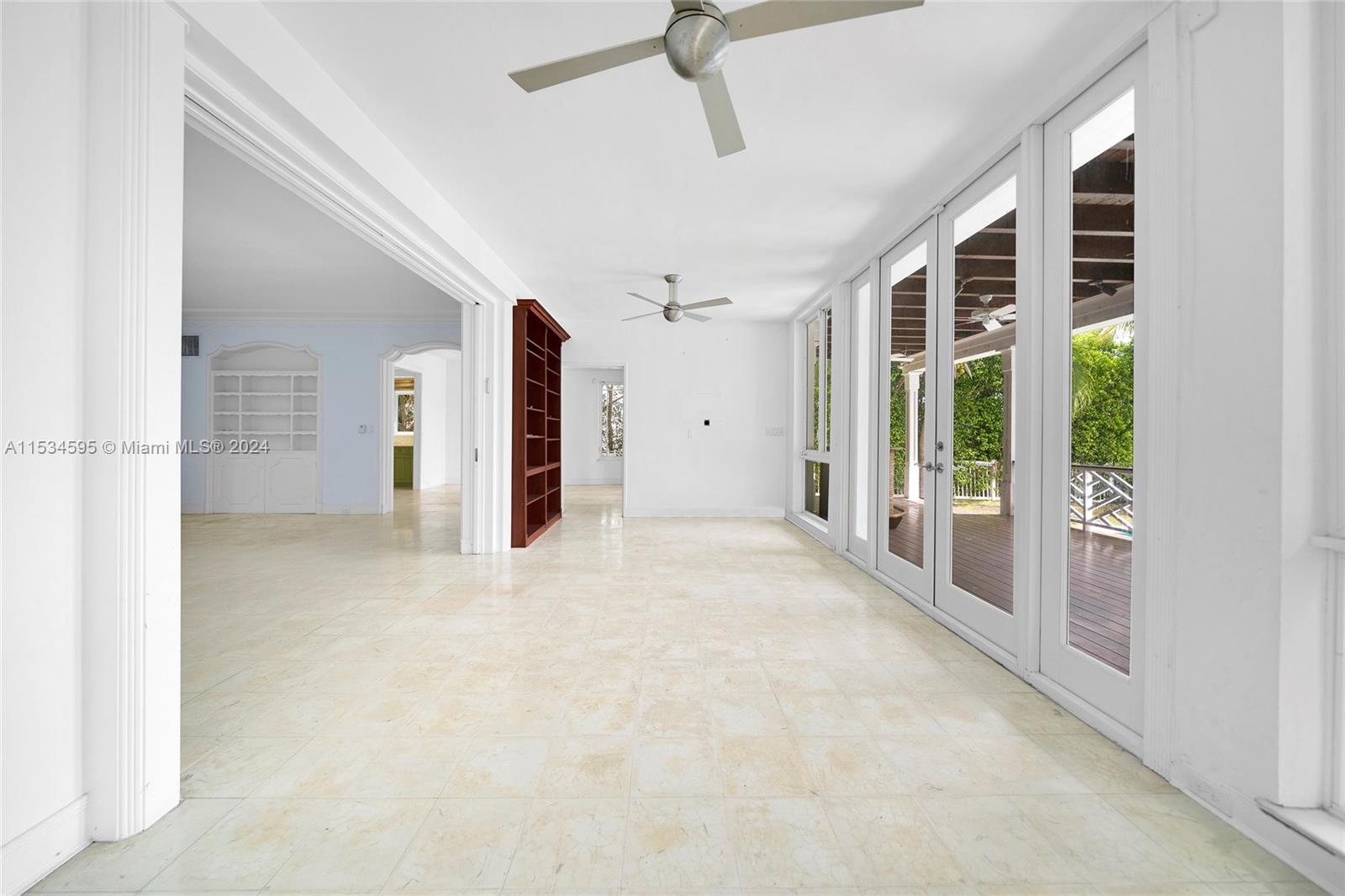 325 San Marino Dr, Miami Beach, FL, 33139 United States, 4 Bedrooms Bedrooms, ,3 BathroomsBathrooms,Residential,For Sale,San Marino Dr,A11534595