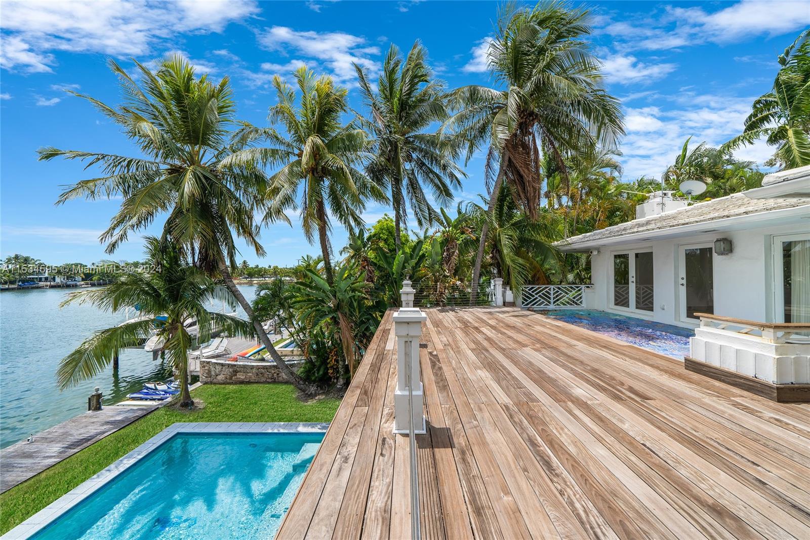 325 San Marino Dr, Miami Beach, FL, 33139 United States, 4 Bedrooms Bedrooms, ,3 BathroomsBathrooms,Residential,For Sale,San Marino Dr,A11534595