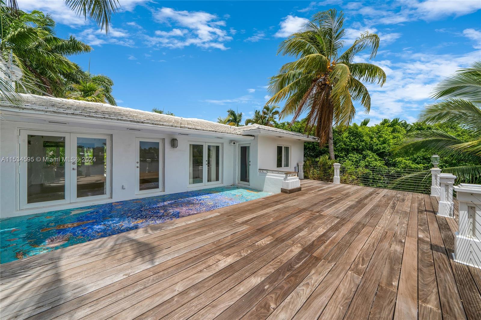 325 San Marino Dr, Miami Beach, FL, 33139 United States, 4 Bedrooms Bedrooms, ,3 BathroomsBathrooms,Residential,For Sale,San Marino Dr,A11534595