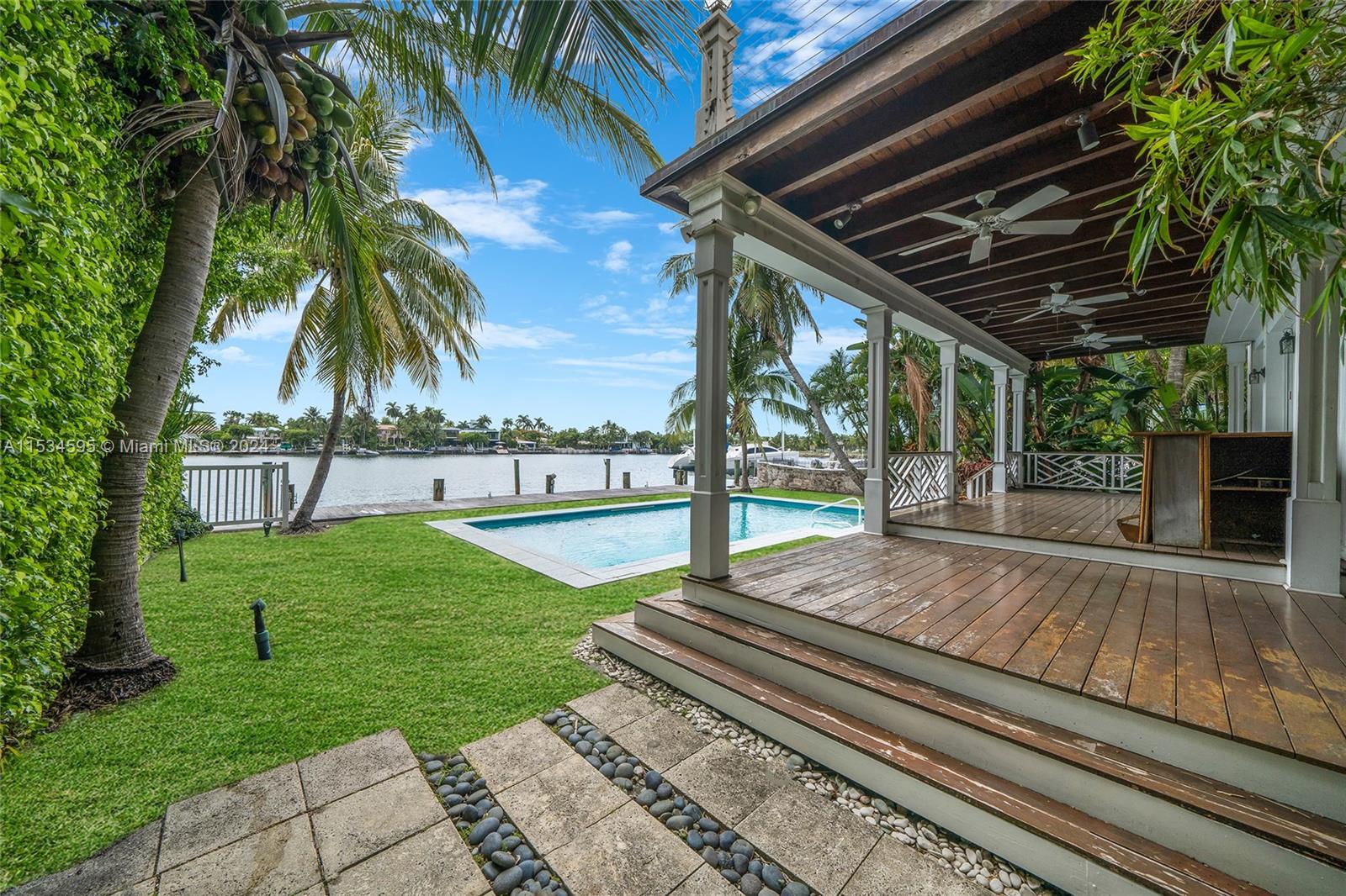 325 San Marino Dr, Miami Beach, FL, 33139 United States, 4 Bedrooms Bedrooms, ,3 BathroomsBathrooms,Residential,For Sale,San Marino Dr,A11534595