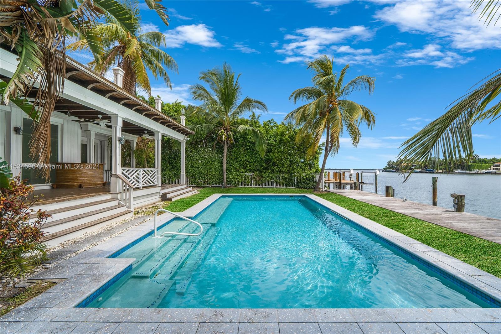 325 San Marino Dr, Miami Beach, FL, 33139 United States, 4 Bedrooms Bedrooms, ,3 BathroomsBathrooms,Residential,For Sale,San Marino Dr,A11534595