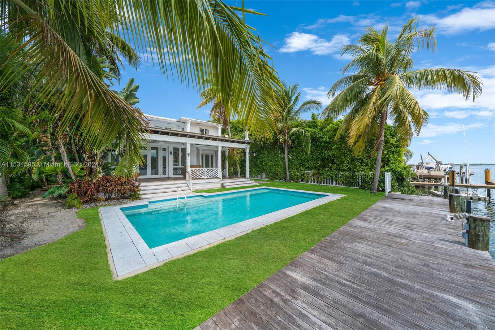 325 San Marino Dr, Miami Beach, FL, 33139 United States, 4 Bedrooms Bedrooms, ,3 BathroomsBathrooms,Residential,For Sale,San Marino Dr,A11534595