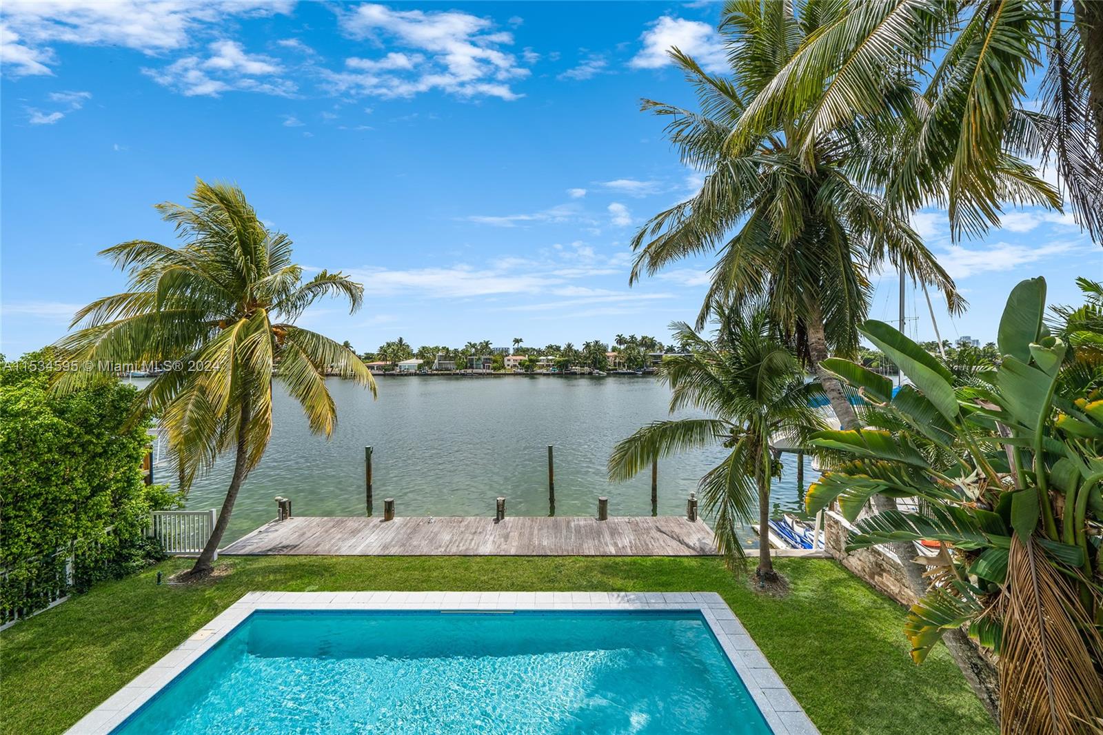 325 San Marino Dr, Miami Beach, FL, 33139 United States, 4 Bedrooms Bedrooms, ,3 BathroomsBathrooms,Residential,For Sale,San Marino Dr,A11534595