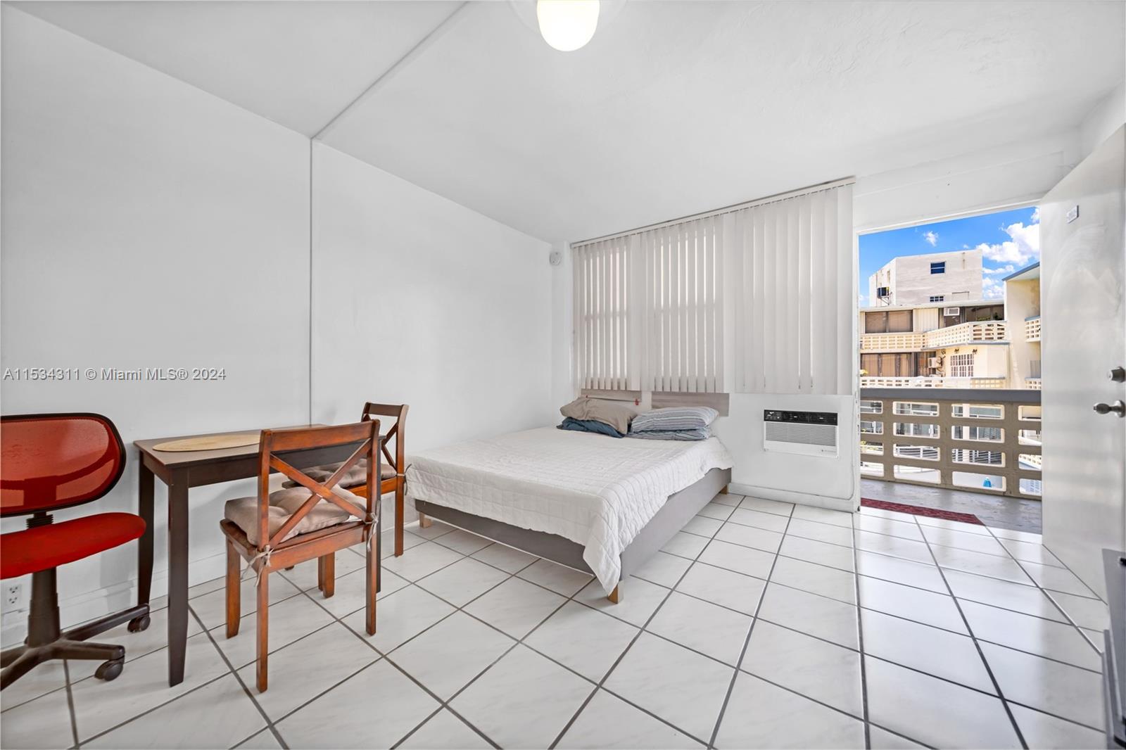 6484 India Creek Dr 202, Miami Beach, Florida 33141, ,1 BathroomBathrooms,Residential,For Sale,6484 India Creek Dr 202,A11534311